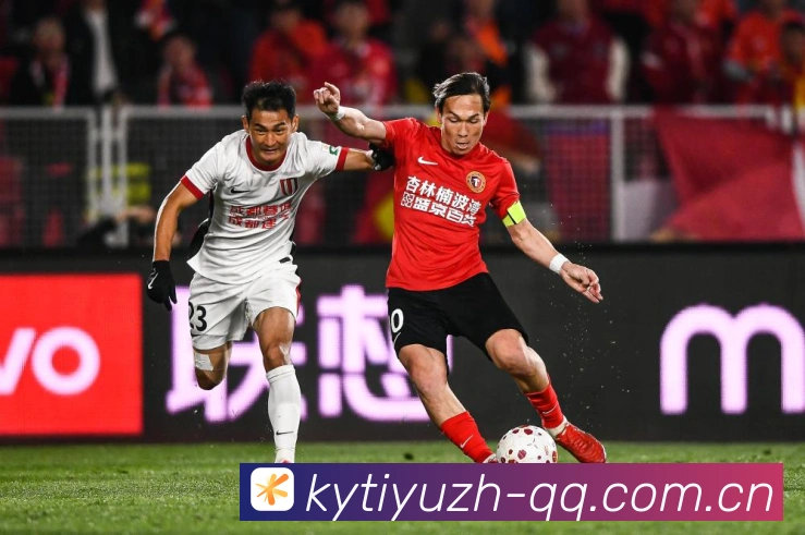 恩佐费尔南德斯引领中场价值与战术影响解析:最新赛事动态与深度分析 恩佐费尔南德斯引领中场价值与战术影响解析:最新赛事动态与深度分析